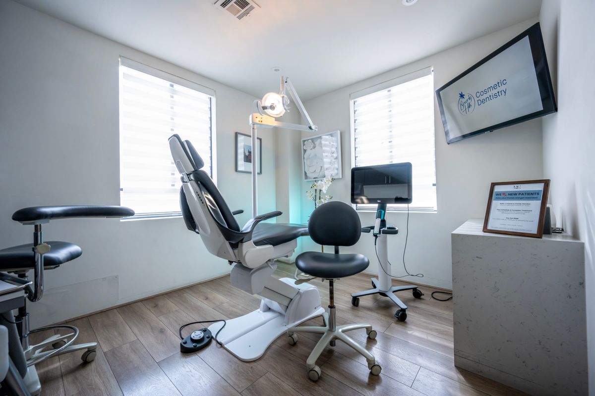 Modern dental treatment suite (sample photo)